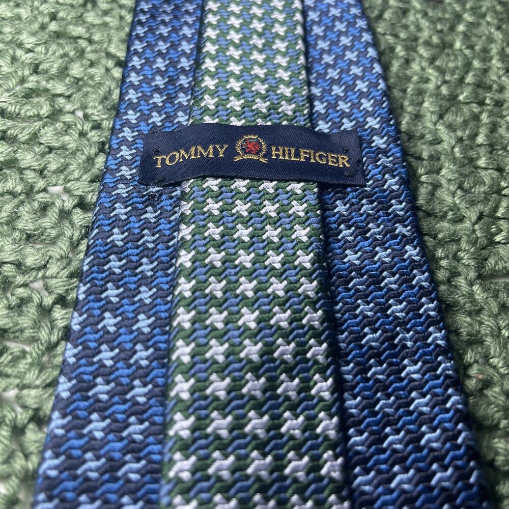 Tommy Hilfiger Blue Geometric Silk Neck Tie Designer Made in USA